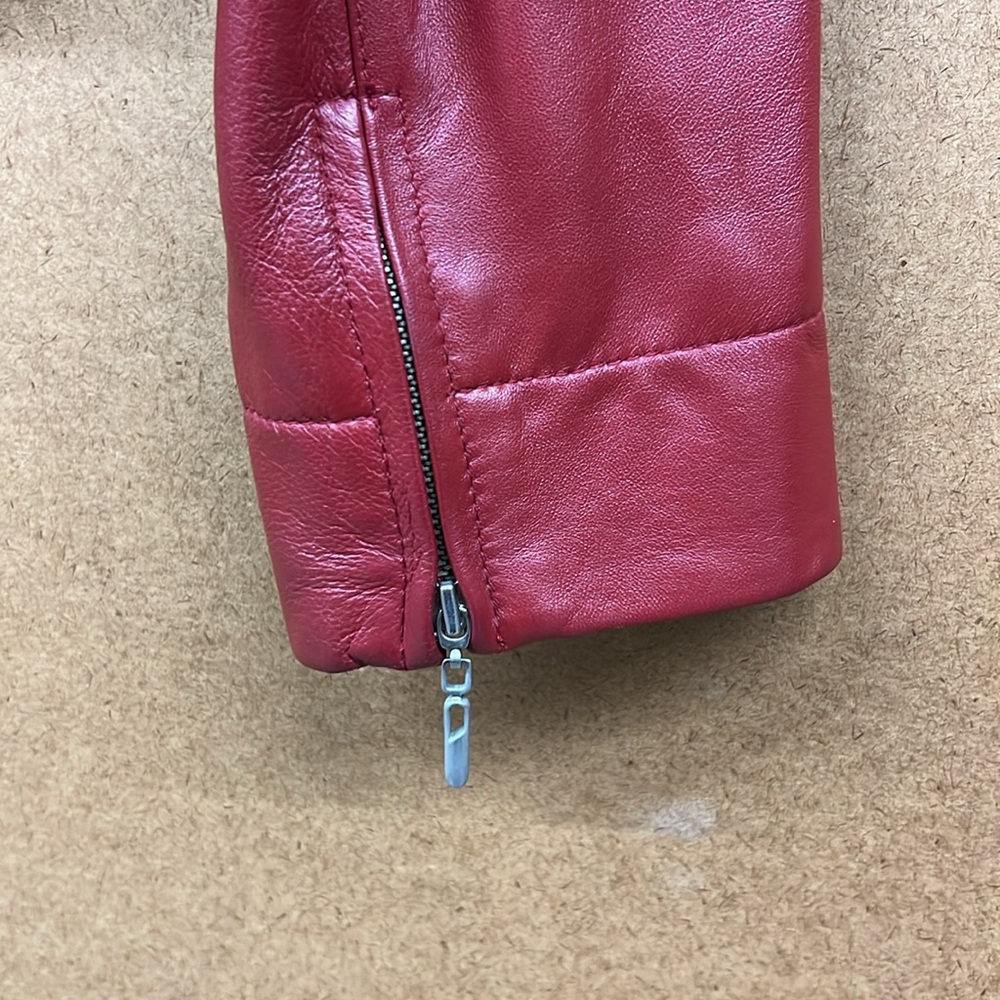 Be Red Leather Jacket - Picture 4 of 9